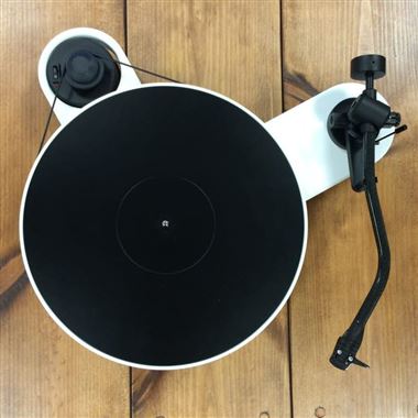 Project RPM3 Carbon with Ortofon 2M Silver MM Cartridge