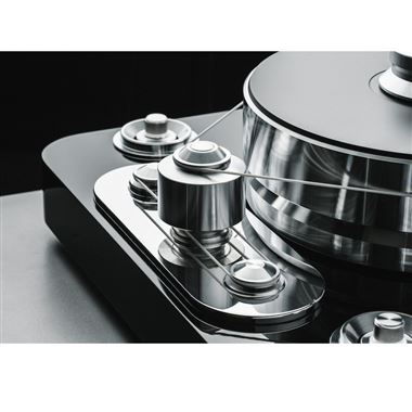 Project Signature 12.2 Reference Turntable with cartridge packages