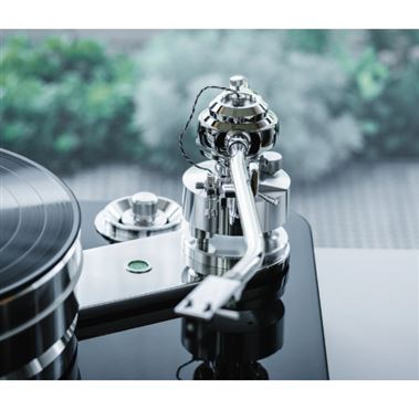 Project Signature 12.2 Reference Turntable with cartridge packages