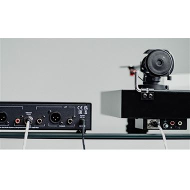 Project X2B Turntable with optional Balanced output connection and Ortofon Quintet Red MC Cartridge