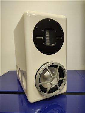 Roksan Darius S1 Loudspeakers and Optional matching Granite stands.