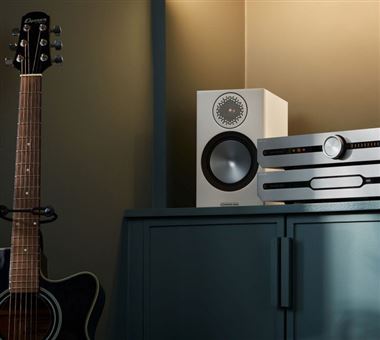 Roksan Attessa Integrated Digital Amplifier with Bluetooth & Phono stage