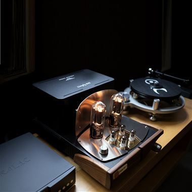 Unison Research Simply 845 Integrated Valve Amplifier