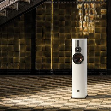 Dali Rubicon 5 Speakers Walnut