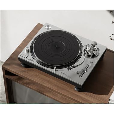 Technics SL1200GR2 / SL1210GR2 with 2M Blue Cartridge