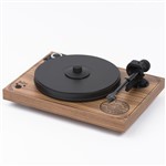 Roksan K3 Amp with Pro-Ject 2 Xperience SB Limited Edition Turntable and Dali Oberon 5 Speakers