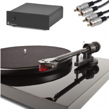 Pro-Ject Debut Carbon ( DC ) Turntable inc. Lid, Cartridge, Phono S2 MM/MC PreAmp & Cables